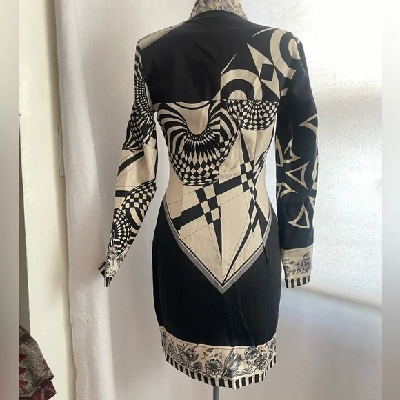 Vintage Versace Versus zip-front mod print dress - Picture 6 of 14